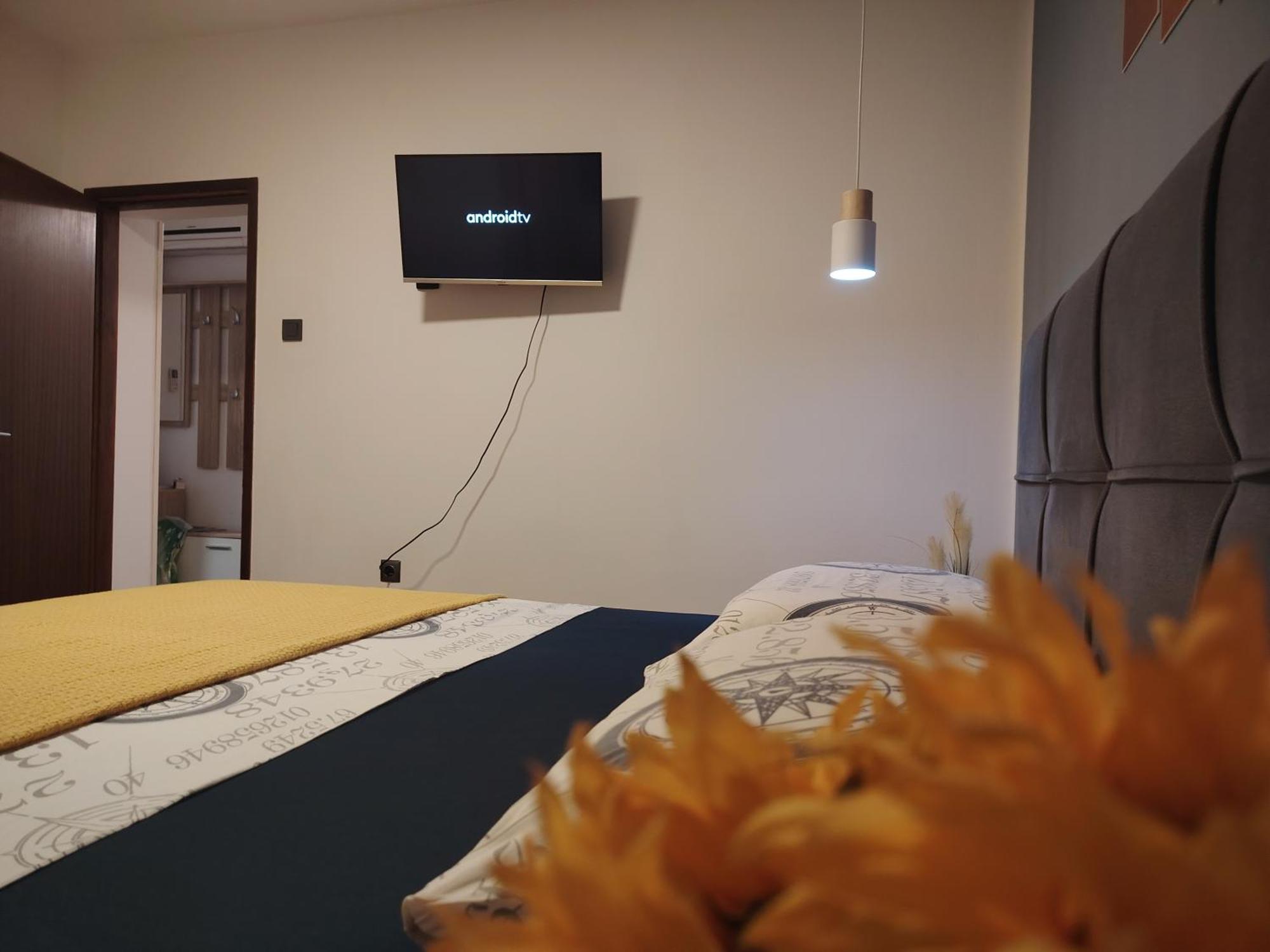Apartman Hric -50M Od Plaze- Mali Lošinj Esterno foto